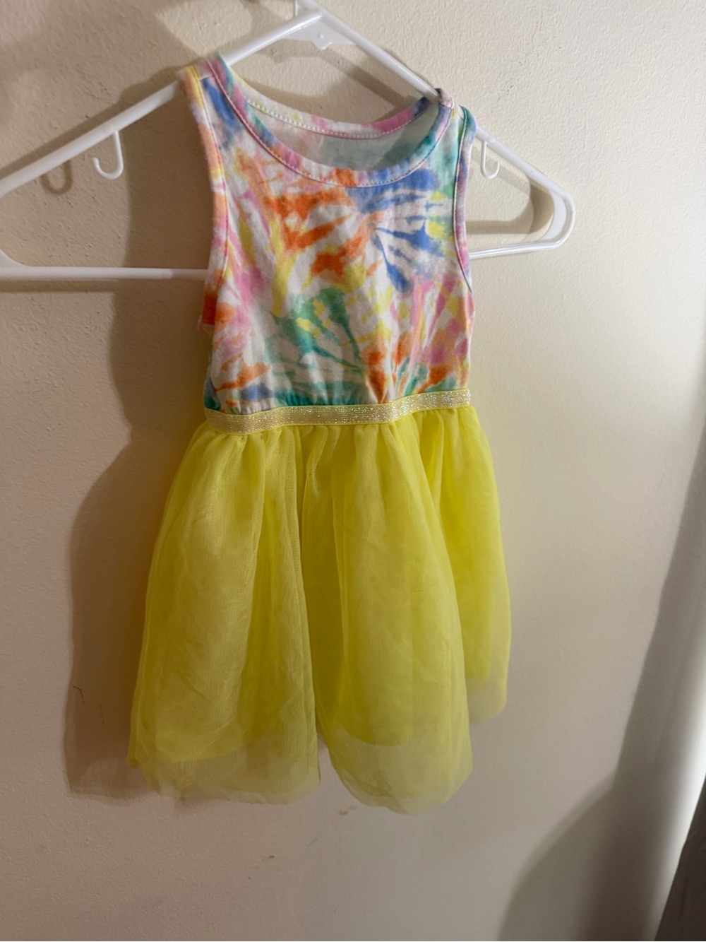 Cat & Jack Size 2t Girls'Tie-Dye Tank Dress with Yellow Tulle Skirt